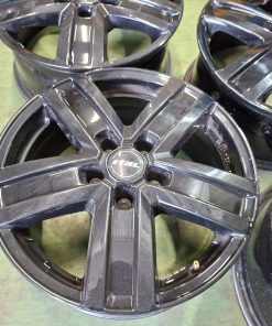 Rial Renault 7x17 5X114.3  ET45