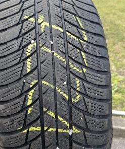 Bridgestone LM001 225/50R17 98H Zimska DOT 24