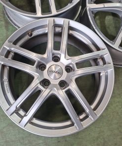 Dezent VW 7x17 5X112  ET49