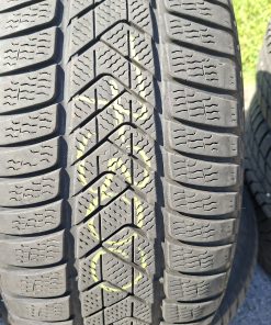 Pirelli SZ3 245/45R18 100V Zimska DOT 22