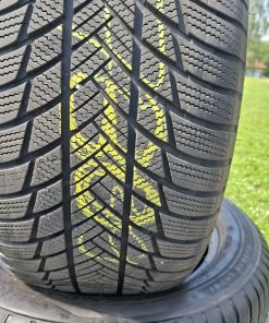 Bridgestone LM001 rft 265/50R19 110H Zimska DOT 23