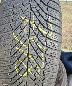 Kumho Wintercraft WP52 235/55R18 104V Zimska DOT 24