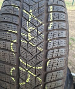 Pirelli SZ3 rft 225/55R17 97 H Zimska DOT 25